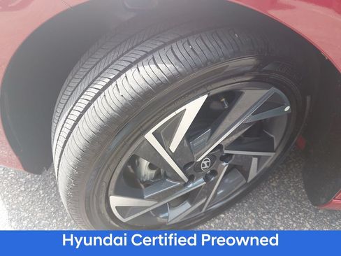 Certified 2025 Hyundai Elantra Limited FWD image 34