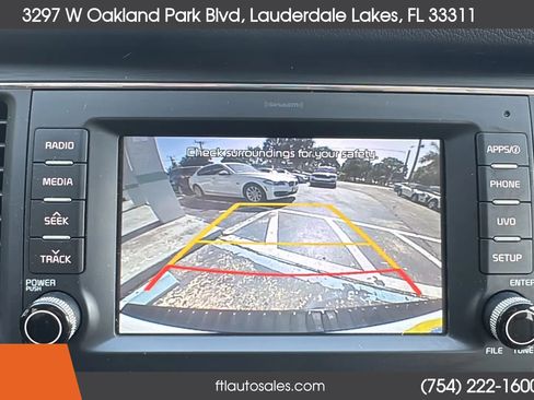 Used 2017 Kia Sedona LX w/ LX Essentials Premium Package FWD image 52