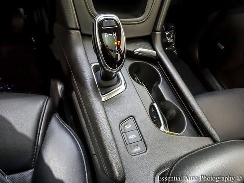 Used 2019 Cadillac XT5 Luxury image 18