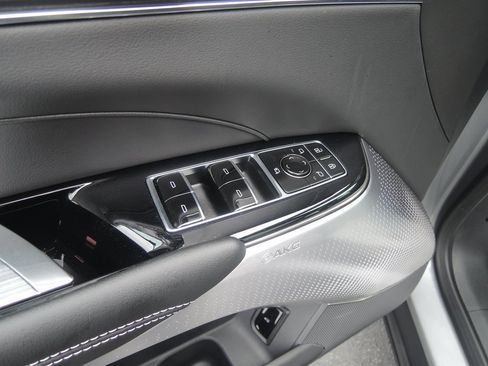 Used 2024 Cadillac Lyriq Luxury w/ LPO, Floor Liner Package image 33