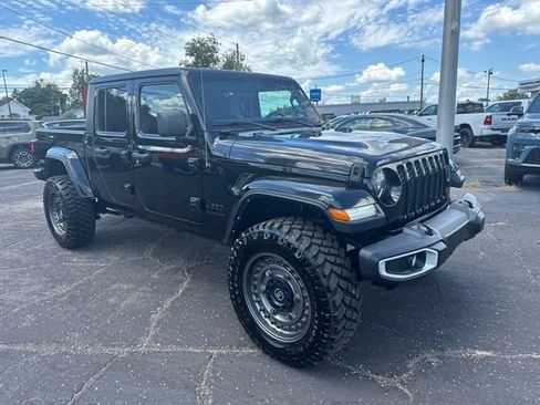 Used 2022 Jeep Gladiator Sport AWD/4WD image 1