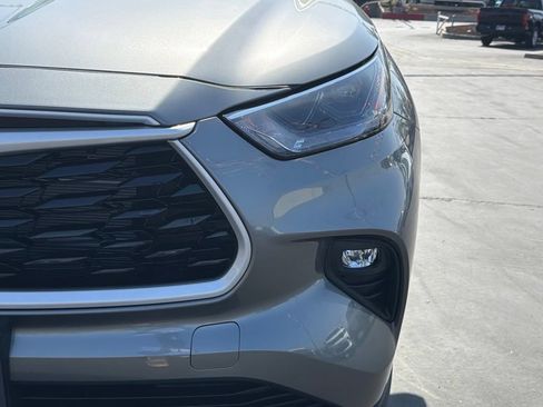 New 2026 Toyota Highlander XLE AWD/4WD image 13