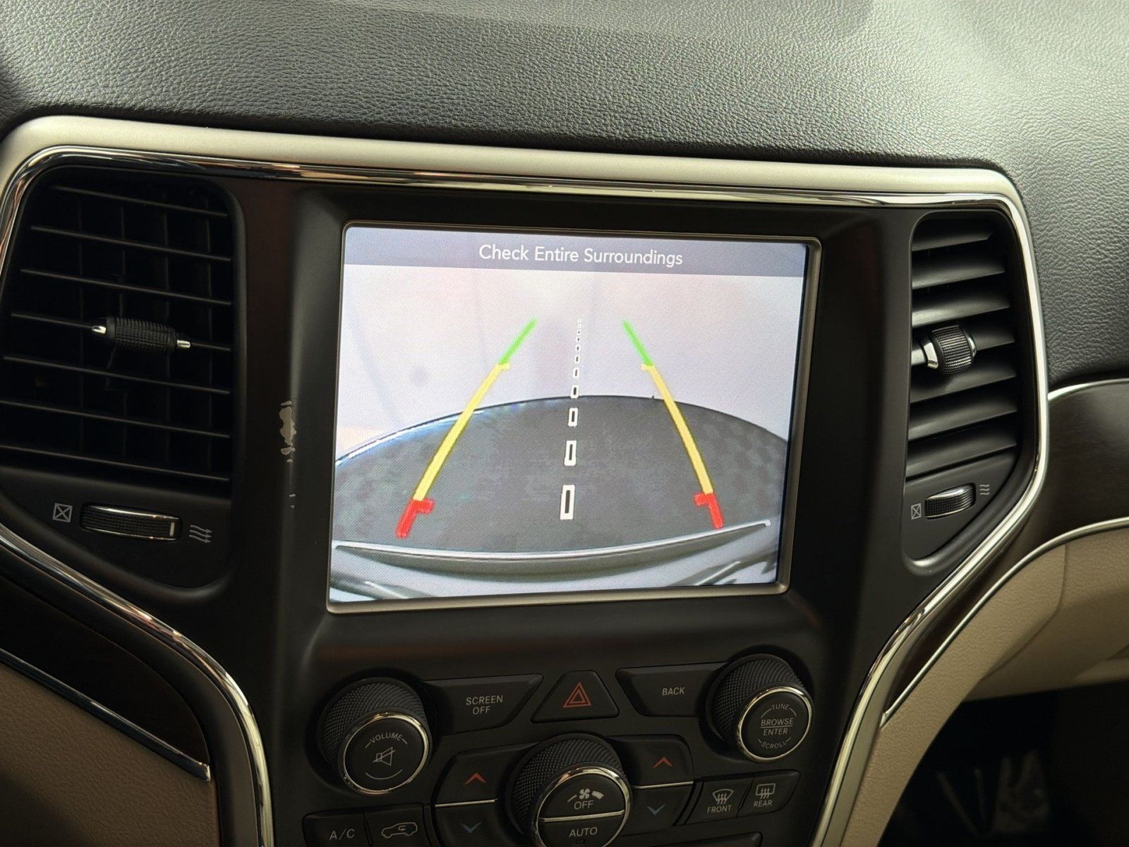 Used 2015 Jeep Grand Cherokee Limited AWD/4WD image 19