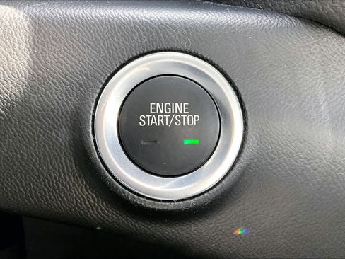 Used 2022 GMC Terrain SLT w/ Tech Package image 33