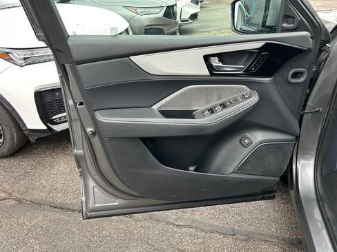 Used 2023 Acura MDX Technology image 10