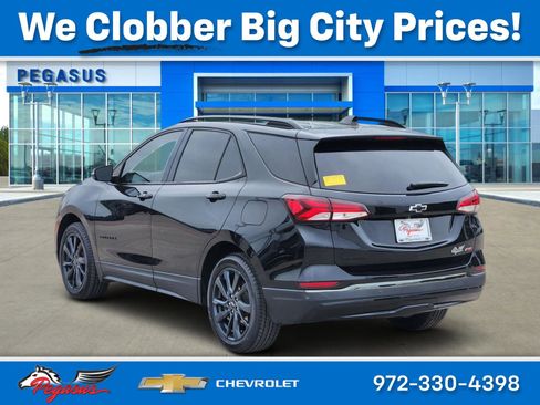 Used 2022 Chevrolet Equinox RS w/ RS Leather Package FWD image 4