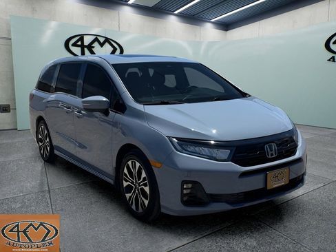 Used 2025 Honda Odyssey Elite image 1