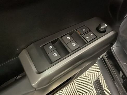 Used 2021 Toyota Tacoma TRD Pro AWD/4WD image 10