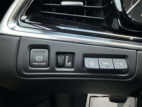 Used 2025 Cadillac XT6 Sport w/ Platinum Package image 50