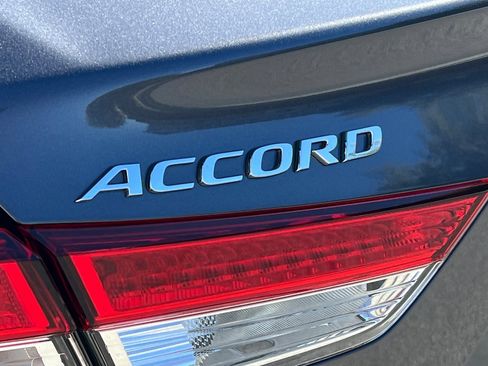 Used 2022 Honda Accord Hybrid image 26