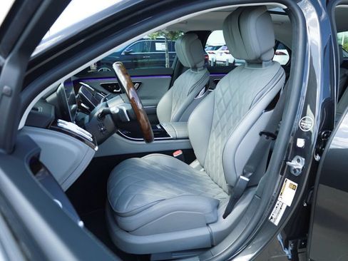 Certified 2022 Mercedes-Benz S 580 4MATIC Sedan image 19