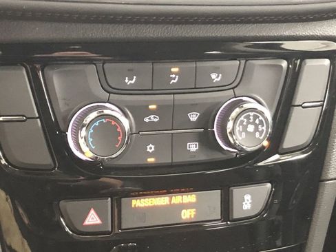 Used 2019 Buick Encore Preferred FWD image 18