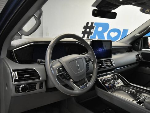 Used 2018 Lincoln Navigator Reserve w/ Technology Package image 11