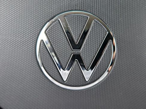 Certified 2023 Volkswagen Taos S FWD image 27