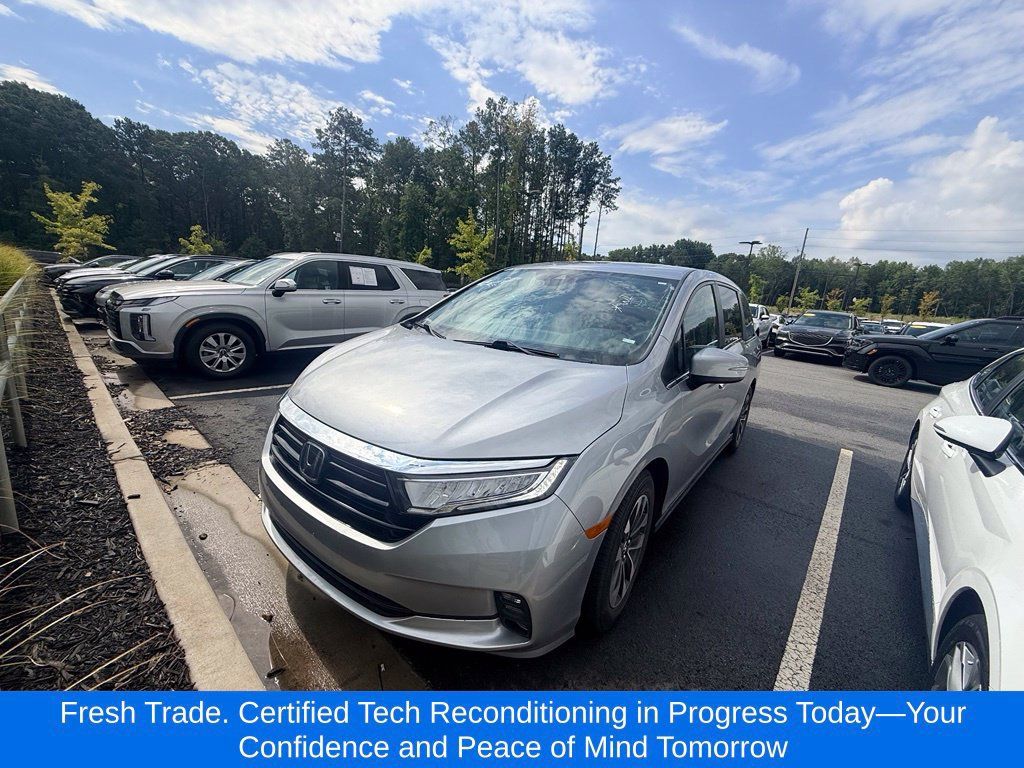 Used 2024 Honda Odyssey EX-L image 1