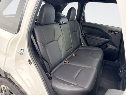 Used 2025 Subaru Forester Limited image 19