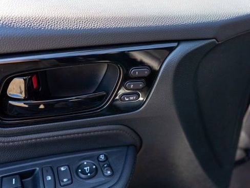 Used 2023 Honda Odyssey Elite image 18