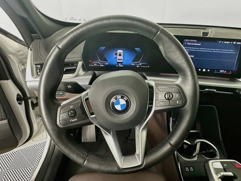 Used 2025 BMW X1 xDrive28i w/ Premium Package AWD/4WD image 16
