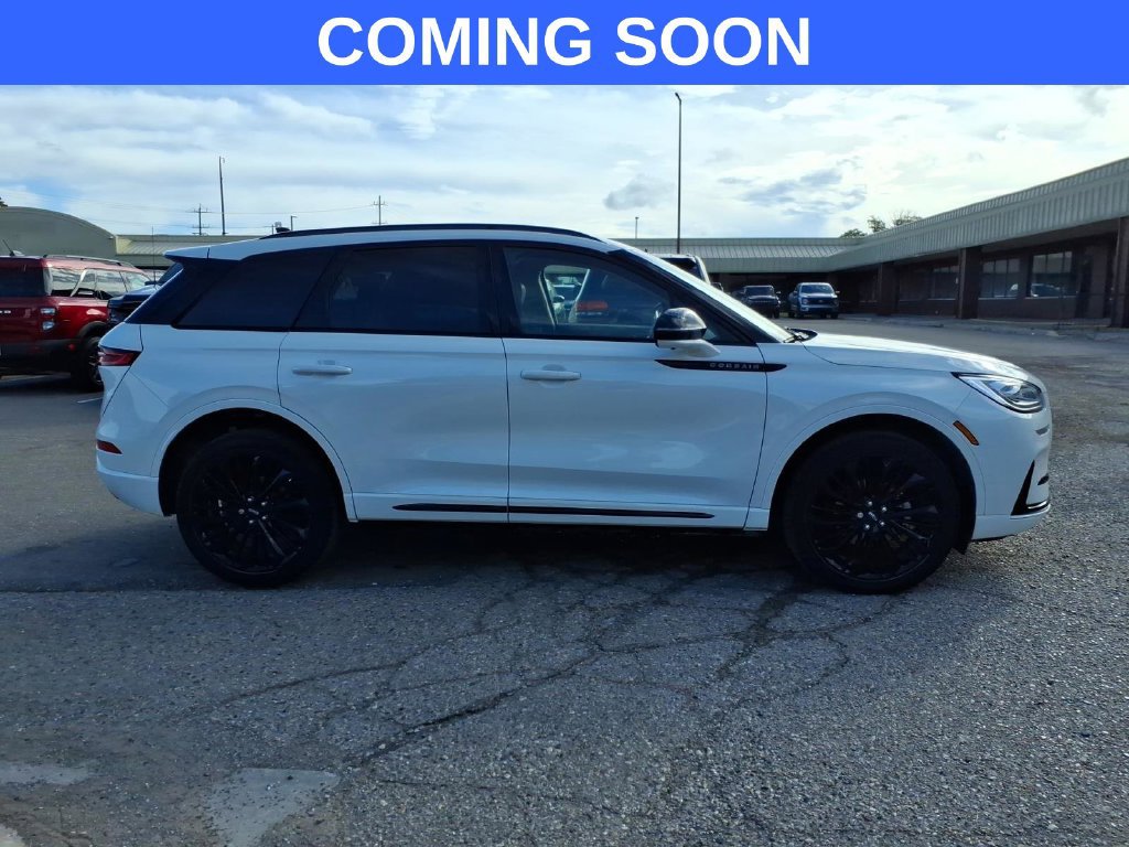 Used 2023 Lincoln Corsair Reserve w/ Equipment Group 201A AWD/4WD image 6