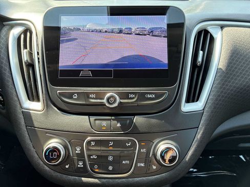 Used 2023 Chevrolet Malibu LT FWD image 22