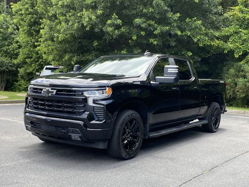 Used 2022 Chevrolet Silverado 1500 RST w/ Max Trailering Package AWD/4WD image 5