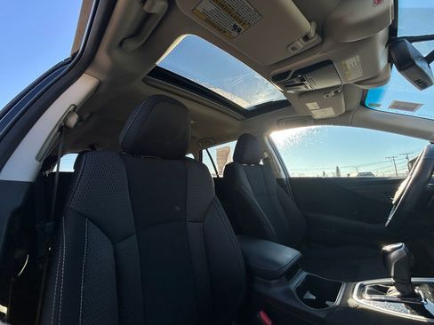 Used 2022 Subaru Outback Premium image 27