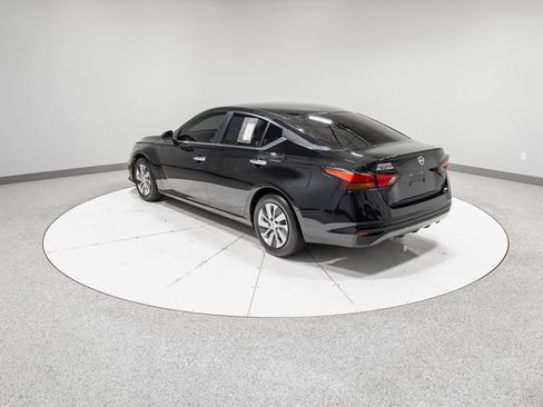 Used 2022 Nissan Altima 2.5 S FWD image 30