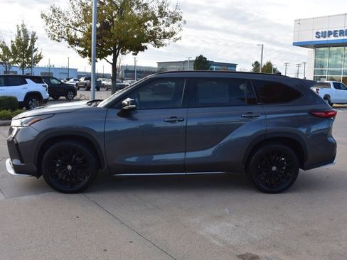 Used 2023 Toyota Highlander XSE image 10