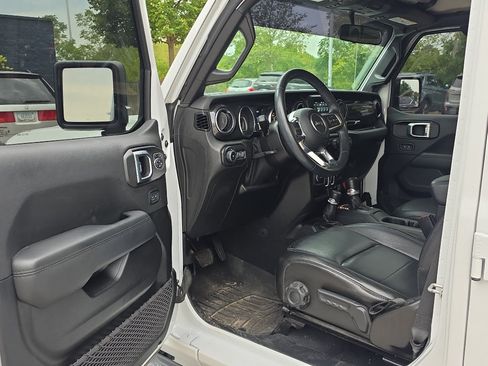 Used 2021 Jeep Wrangler Unlimited Sahara AWD/4WD image 10