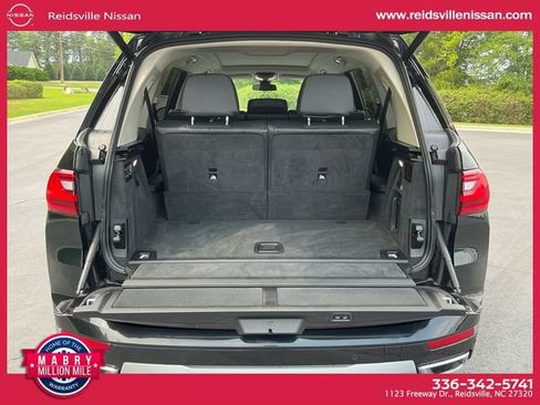 Used 2021 BMW X7 xDrive40i w/ Parking Assistance Package AWD/4WD image 17