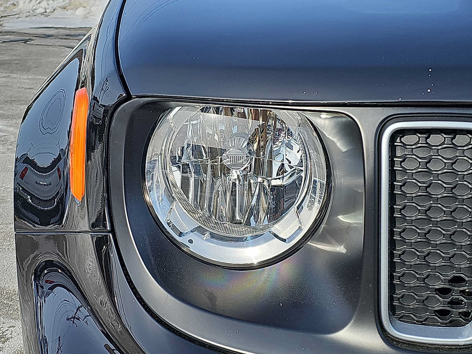 Certified 2023 Jeep Renegade Latitude w/ Sun/Sound Group AWD/4WD image 9