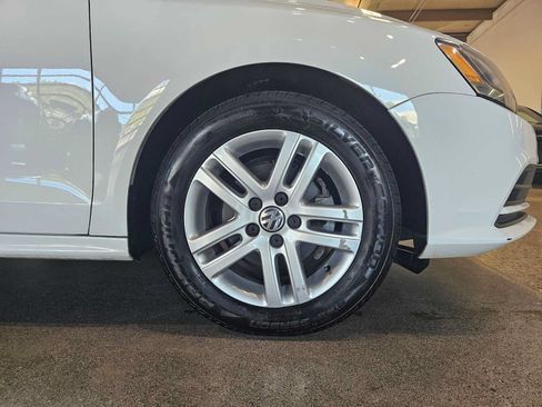 Used 2015 Volkswagen Jetta S FWD image 9