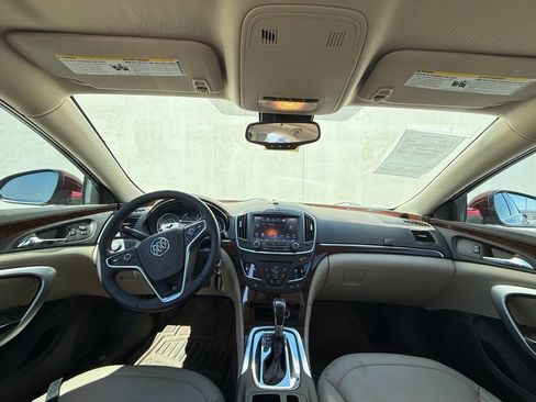 Used 2016 Buick Regal image 6