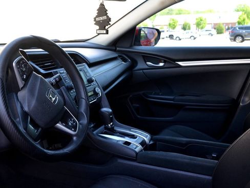 Used 2020 Honda Civic LX image 9