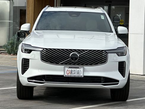 New 2026 Volvo XC90 B6 Plus image 3
