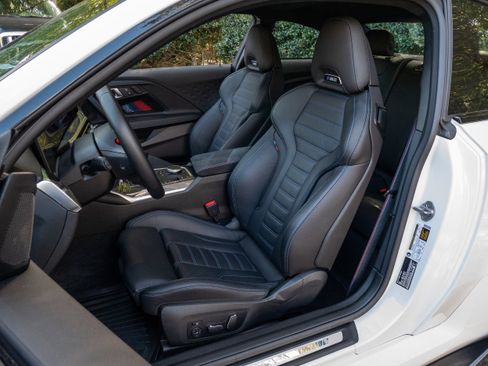 Used 2024 BMW M2 w/ Lighting Package image 5