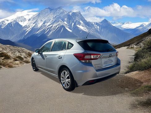 Used 2019 Subaru Impreza 2.0i image 3