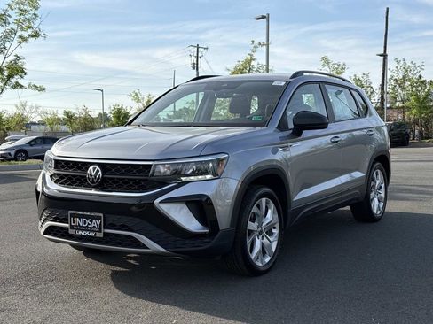 Used 2023 Volkswagen Taos S w/ Driver Assistance Package AWD/4WD image 6