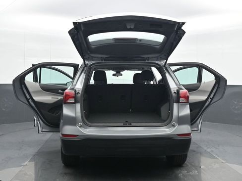 Used 2024 Chevrolet Equinox LS image 25