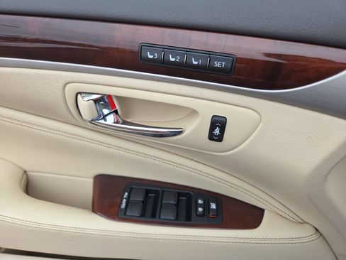 Used 2016 Lexus LS 460 AWD image 35