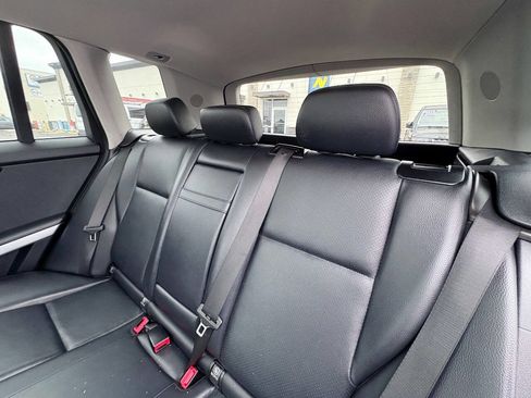 Used 2010 Mercedes-Benz GLK 350 4MATIC image 19