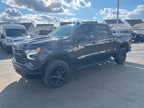 Used 2022 Chevrolet Silverado 1500 LT Trail Boss image 7