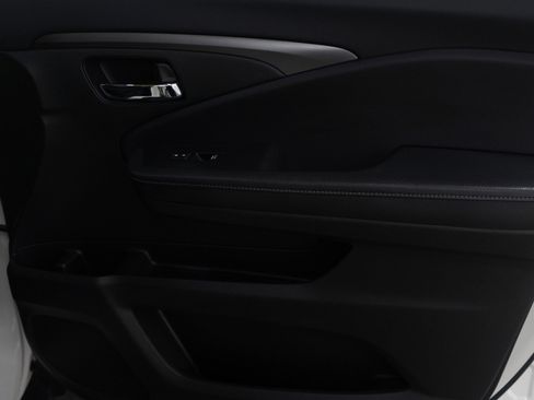 Used 2019 Honda Ridgeline RTL-T image 11