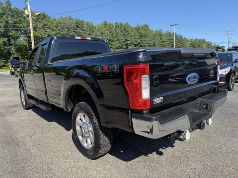 Used 2017 Ford F250 XL w/ Power Equipment Group AWD/4WD image 10
