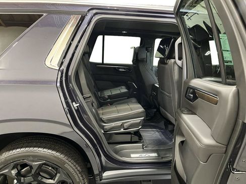 New 2026 Chevrolet Tahoe High Country AWD/4WD image 18