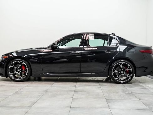 Used 2022 Alfa Romeo Giulia Veloce RWD image 8
