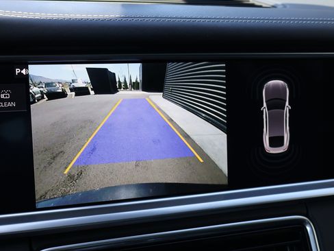 Used 2020 Porsche Panamera 4 AWD/4WD image 25