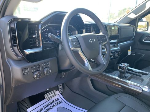 New 2025 Chevrolet Silverado 1500 RST AWD/4WD image 15