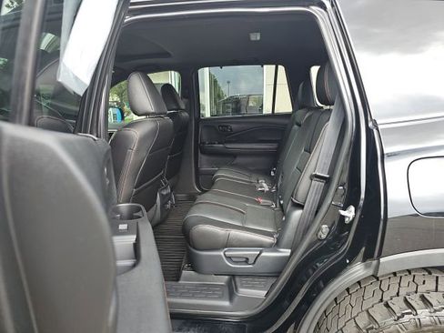 Used 2023 Honda Passport TrailSport image 8