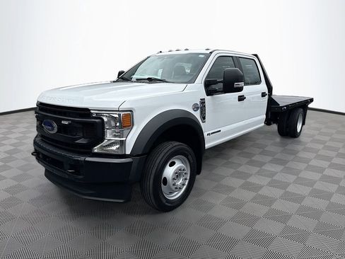 Used 2022 Ford F550 4x4 Crew Cab Super Duty w/ Power Equipment Group image 3